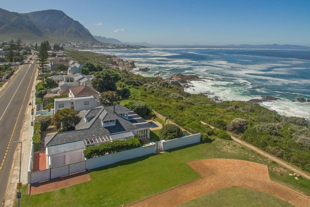 Wild Waters At Kraal Rock On The Cliffs In Hermanus Villa Exteriör bild